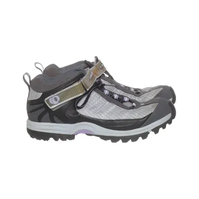 Bicycle shoes (Gray, White, Purple) from Pearl iZumi