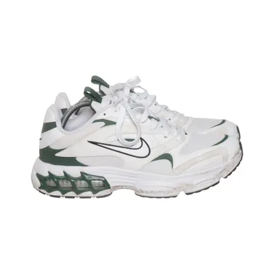 Trainers (White, Green) from Nike