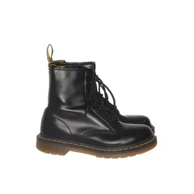 Laced boots (Black) from Dr. Martens Leather