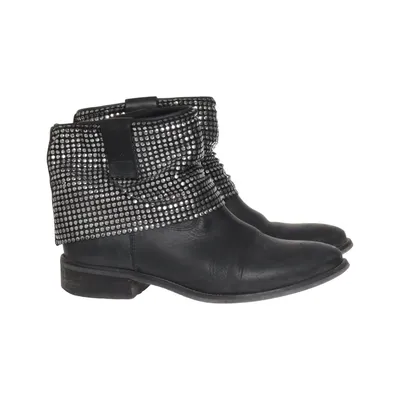 Ankle boots (Black) from SoNize