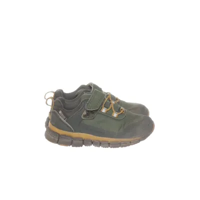 Sneakers (Green) from Everest