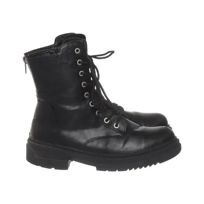 Kängor (Svart) från Charlotte of Sweden Skinn