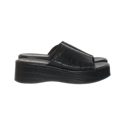 Keilschuhe (Schwarz) von Monki Lederimitat