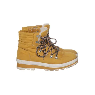 Laced boots (Yellow) from Young Spirit