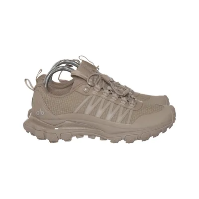 Vandresko (Beige) fra Alo Yoga