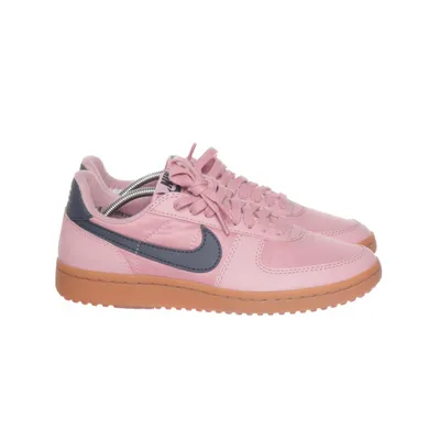 Sneakers (Pink) from Nike