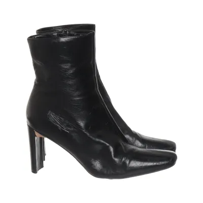Stövletter (Creased Upper Booties) från NA-KD