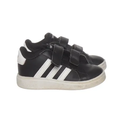 Baskets (Grand Court) de Adidas