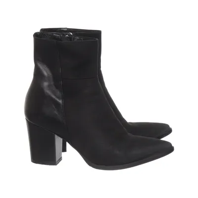 Stövletter (Svart) från A Pair