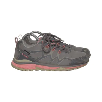 Hiking shoes (Stinger Wp) from Hi-Tec
