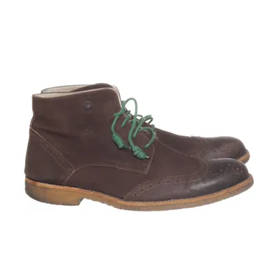 Laced boots (Brown)