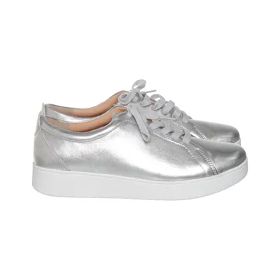 Baskets (Argent) de Fitflop