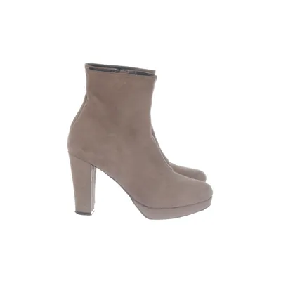 Heeled boots (Brown) from Corett