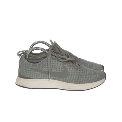 Trainers (Green) from Nike