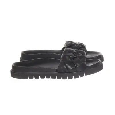 Slip-ins (Black) from KMB