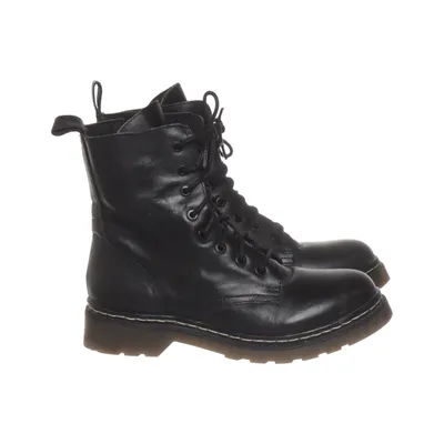 Laced boots (Black) from Emmshu