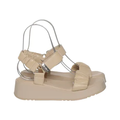 Sandals (Beige) from Carmela