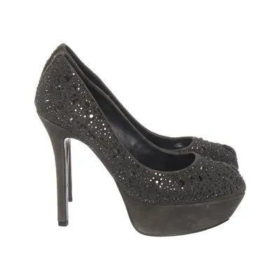 Pumps (Gray) from Lola Cruz Leather