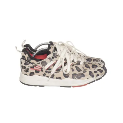 Baskets (Beige, Noir, Marron) de Adidas