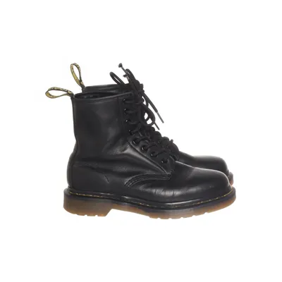 Laced boots (Black) from Dr. Martens Leather