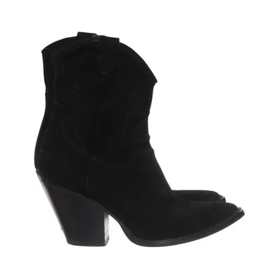 Heeled boots (Black) from Bukela