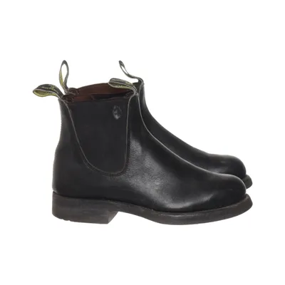 Chelsea boots (Black) from R.M. Williams Leather