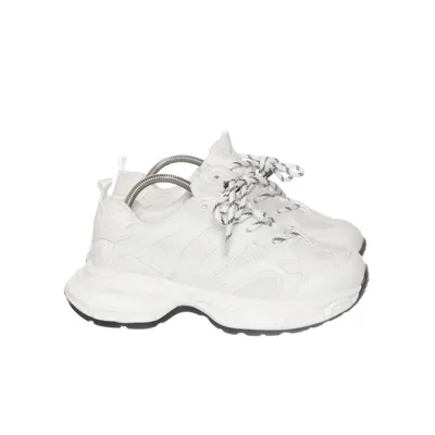 Sneakers (White) from Raid
