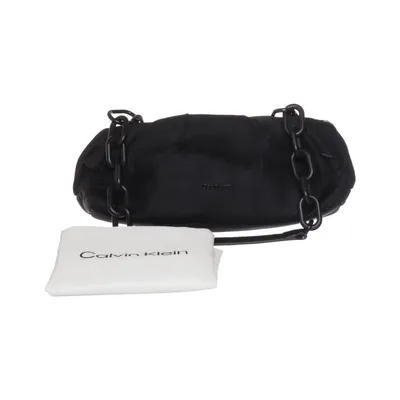 Axelremsväska (Svart) från Calvin Klein