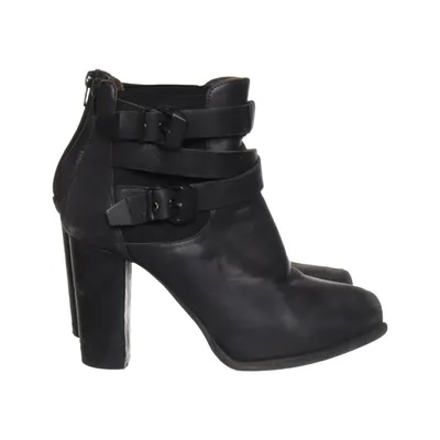 Bottes à talons (Noir) de Uterqüe Cuir