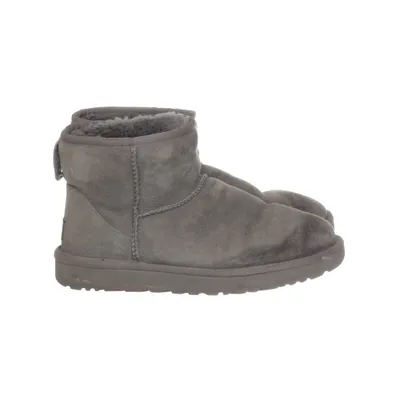 Boots (Classic Mini) från UGG Mocka