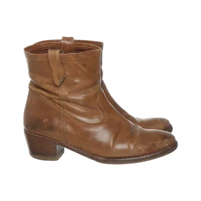 Ankle boots (Brown) from Hakei