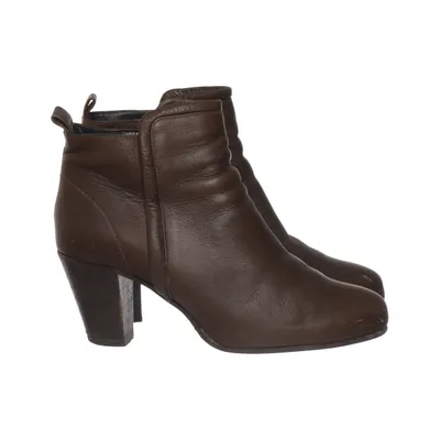 Heeled boots (Brown) from Filippa K