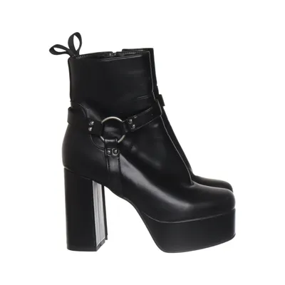 Bottes à talons (Noir) de Lamoda Faux cuir