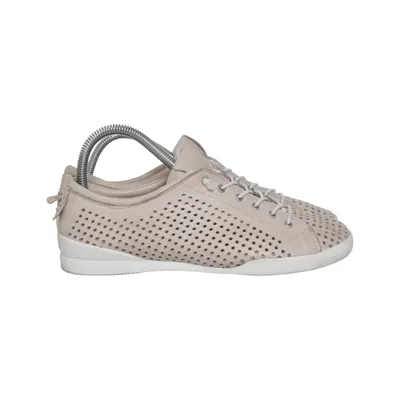 Baskets (Beige) de Charlotte of Sweden Cuir