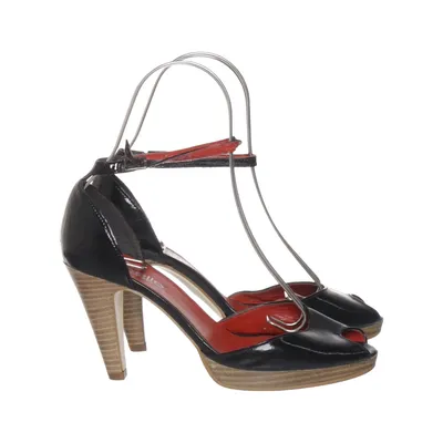 Sandaletter (Svart) från La Belle Skinn