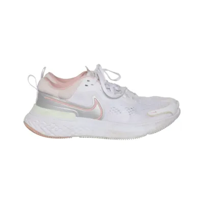 Baskets (Renew Run) de Nike