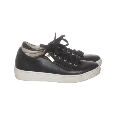 Sneakers (Black) from Linear
