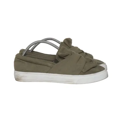 Slip-ons (Green) from Alley
