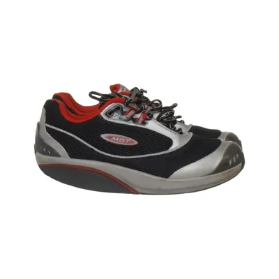 Halbschuhe (Schwarz, Silber, Rot) von MBT