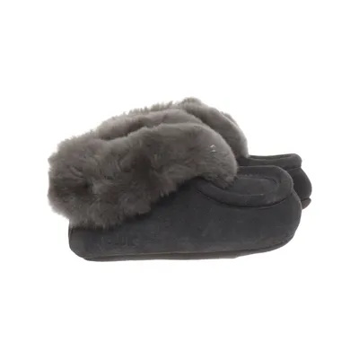 Slippers (Gray) from Axelda