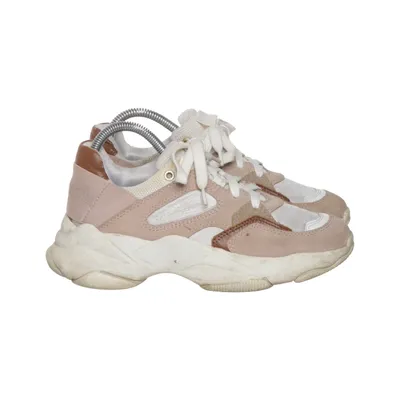 Sneakers (Pink, White, Brown) from Agnes Cecilia
