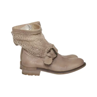 Ankle boots (Beige) from Shoot