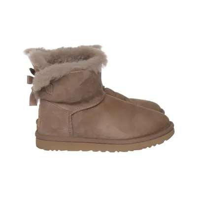 Boots (Classic Mini II) från UGG Skinn, Mocka