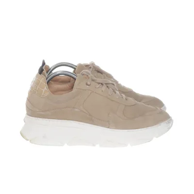 Sneakers (Beige) from KMB Leather