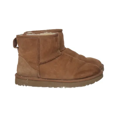 Ankle boots (S/N 1016222) from UGG Leather