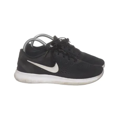 Baskets (FREE RN) de Nike