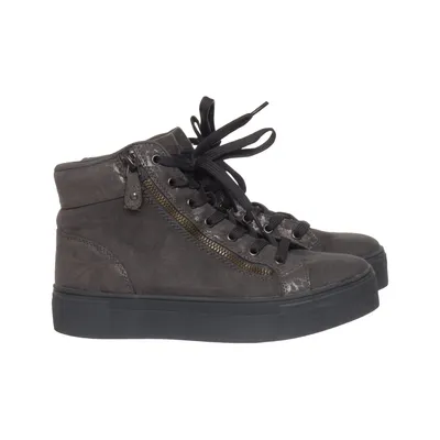 Sneakers (Gray) from Odgi-Trends