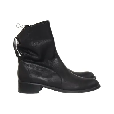 Boots (Svart) från Scorett Skinn
