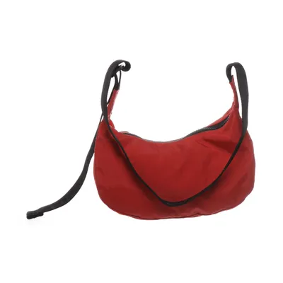 Axelremsväska (Röd, Svart) från Baggu
