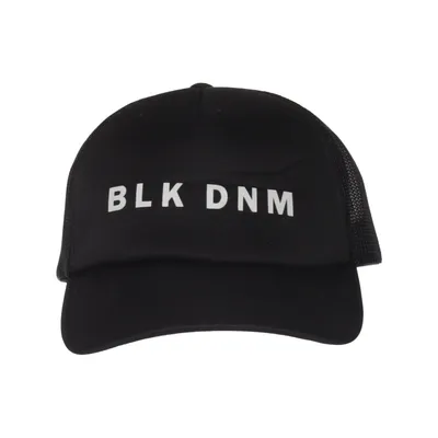 Casquette de camionneur (Noir) de BLK DNM